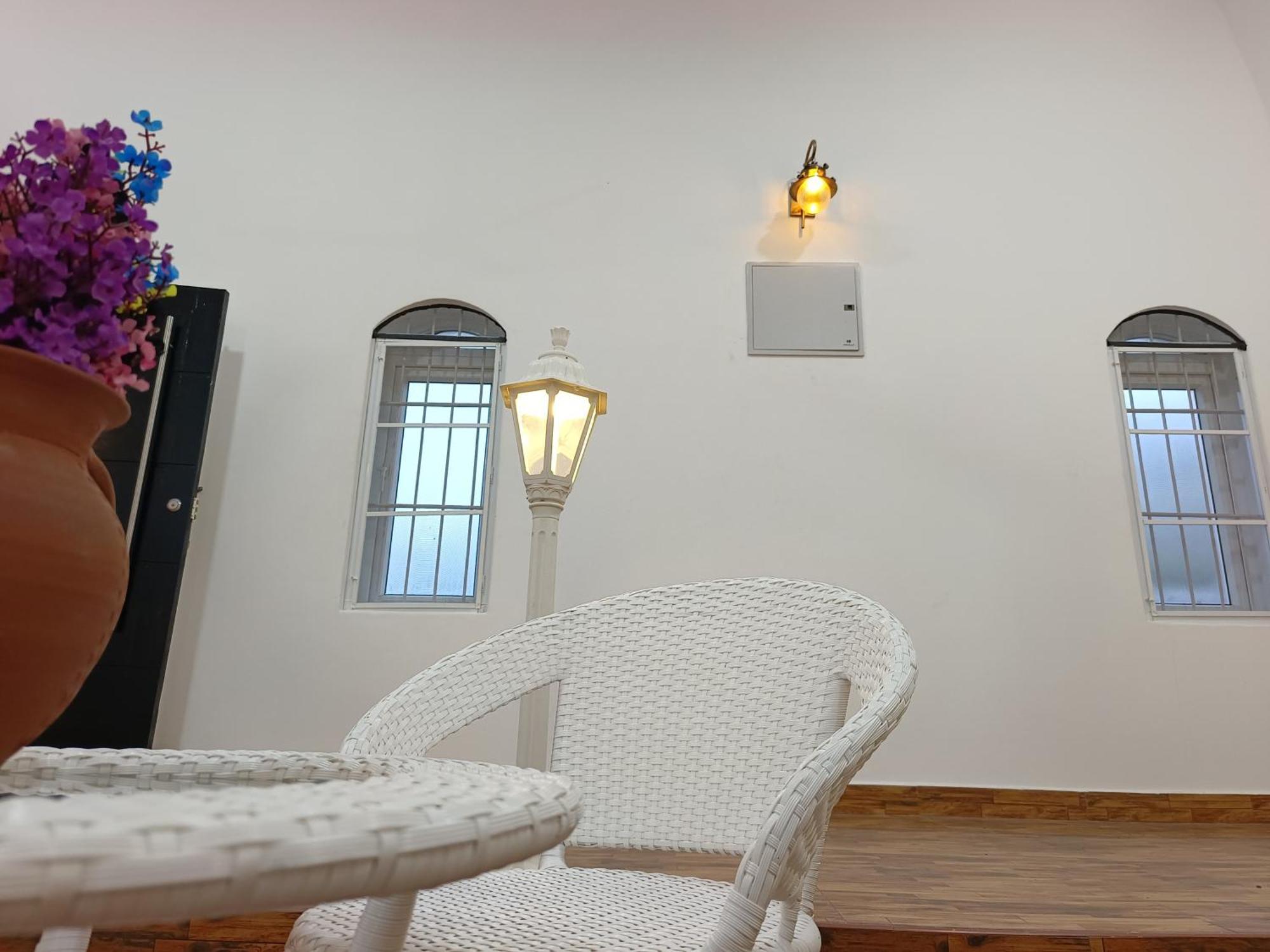 Caveman Guest House Пондичерри Экстерьер фото